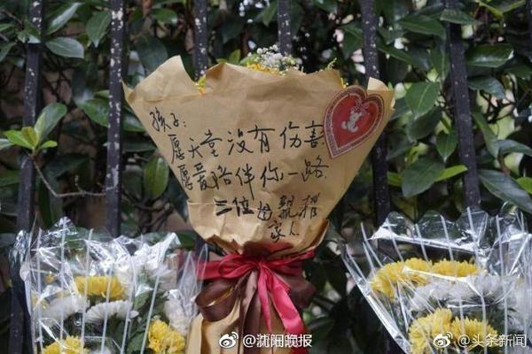 互捅局蓝军完胜！英超第四荣登世界之巅，足坛超级大满贯仅此一家